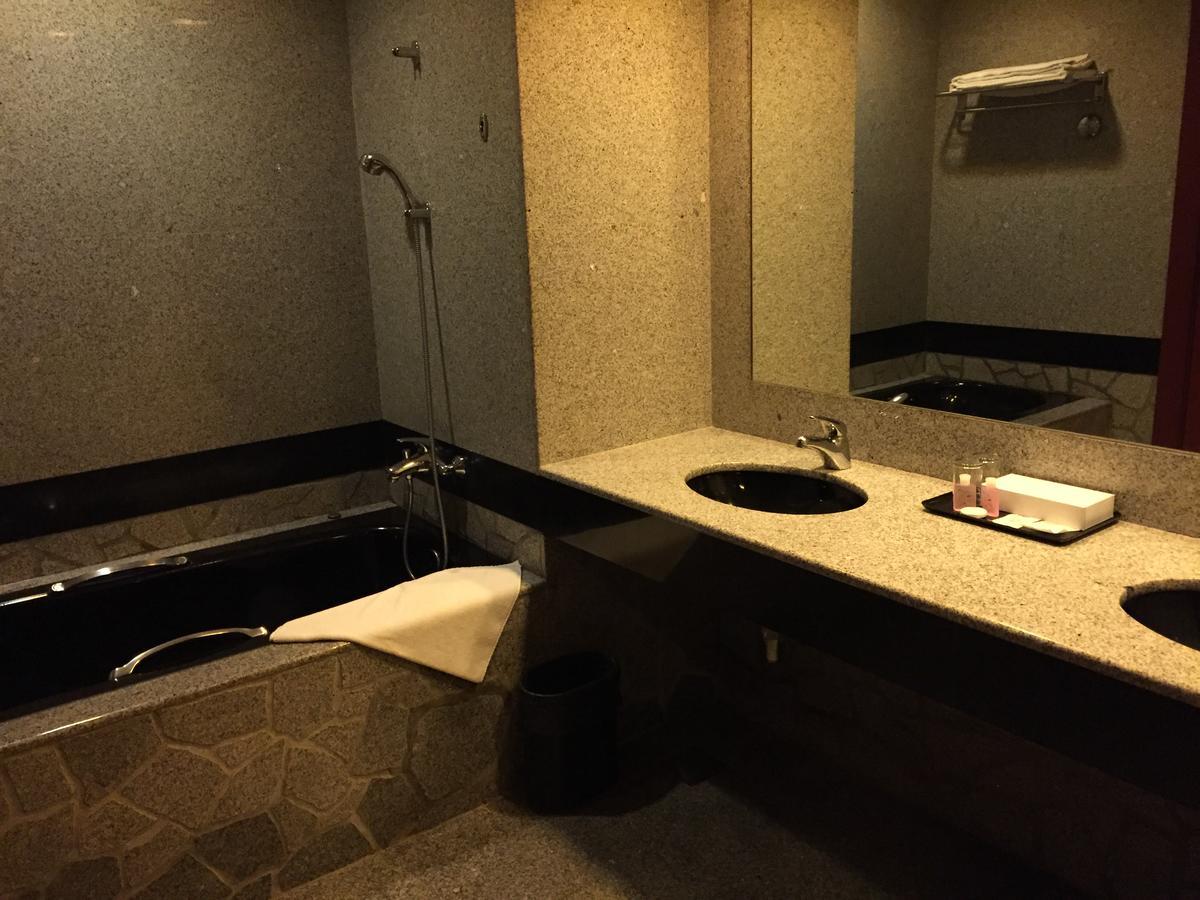 Austin Heights Golf & Hotel Resort Johor Bahru Exteriör bild